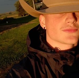 Meet your Posher, Colt